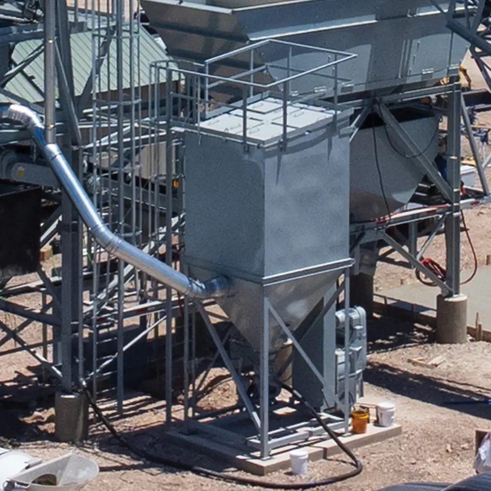 Free-Standing Dust Collector