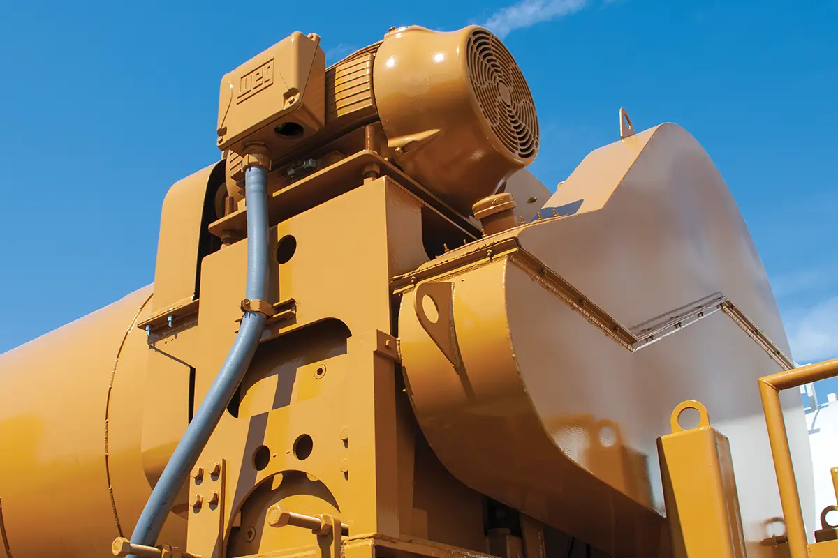 Twin 125 hp motors & oil bath