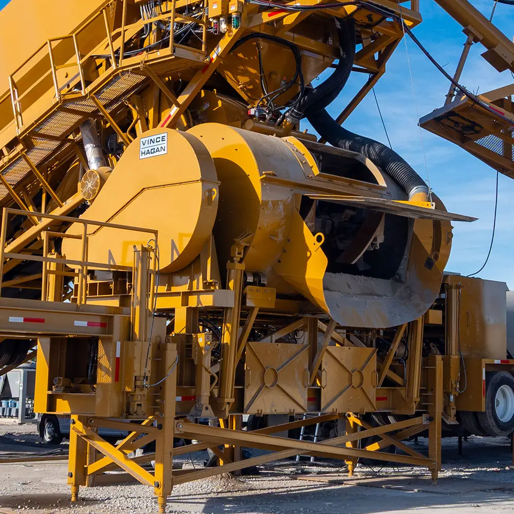 Vince Hagan Horizontal Shaft Paving Mixer