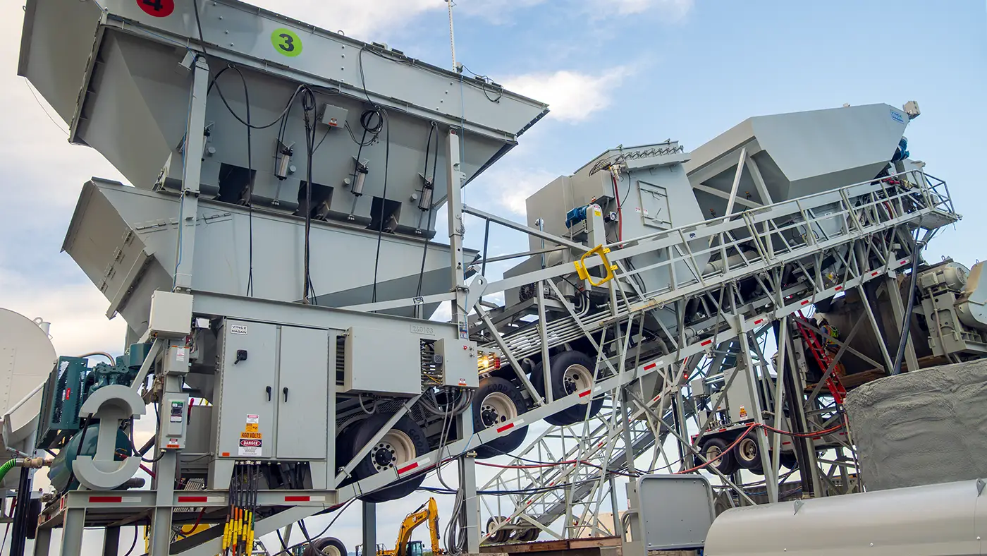 Vince Hagan Mobile Batch Plant – HT Series & Horizontal Shaft Mixer Vince Hagan Mobile Batch Plant - HT Series & Horizontal Shaft Mixer