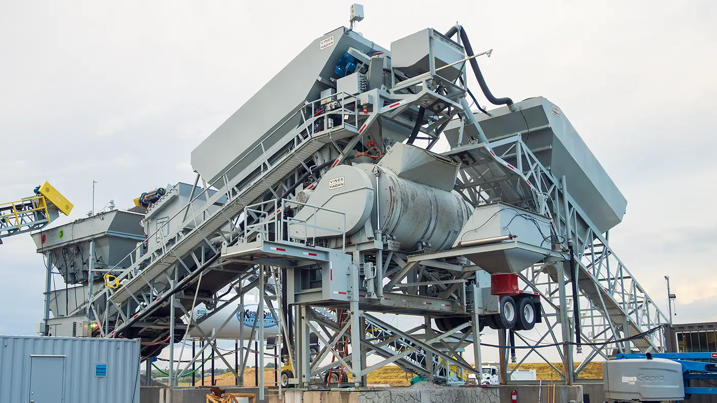 Vince Hagan Mobile Batch Plant – HT Series & Horizontal Shaft Mixer Vince Hagan Mobile Batch Plant - HT Series & Horizontal Shaft Mixer