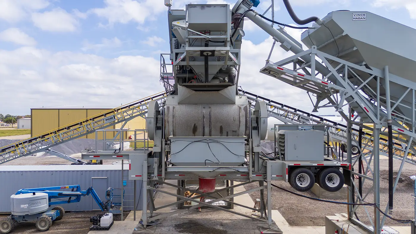 Vince Hagan Mobile Batch Plant – HT Series & Horizontal Shaft Mixer Vince Hagan Mobile Batch Plant - HT Series & Horizontal Shaft Mixer