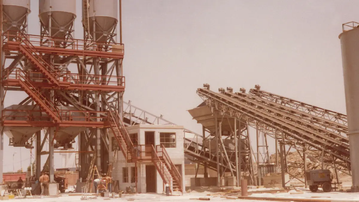 Innovation: Dual Alley & Dual Holding Hopper Innovation: Dual Alley & Dual Holding Hopper